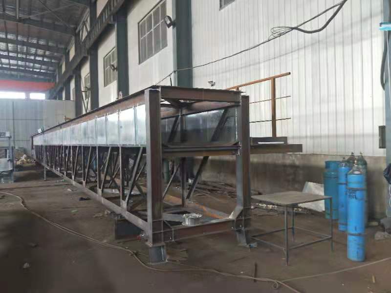 大型鉚焊鋼骨結(jié)構(gòu)焊接矯正